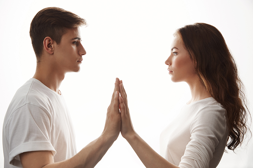 Секреты гармоничных отношений: Умение слушать и выражать свои эмоции